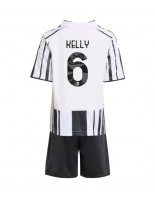 Otroške Nogometnih dresov Juventus Lloyd Kelly #6 Domači 2025-26 Kratki rokavi (+ hlače)